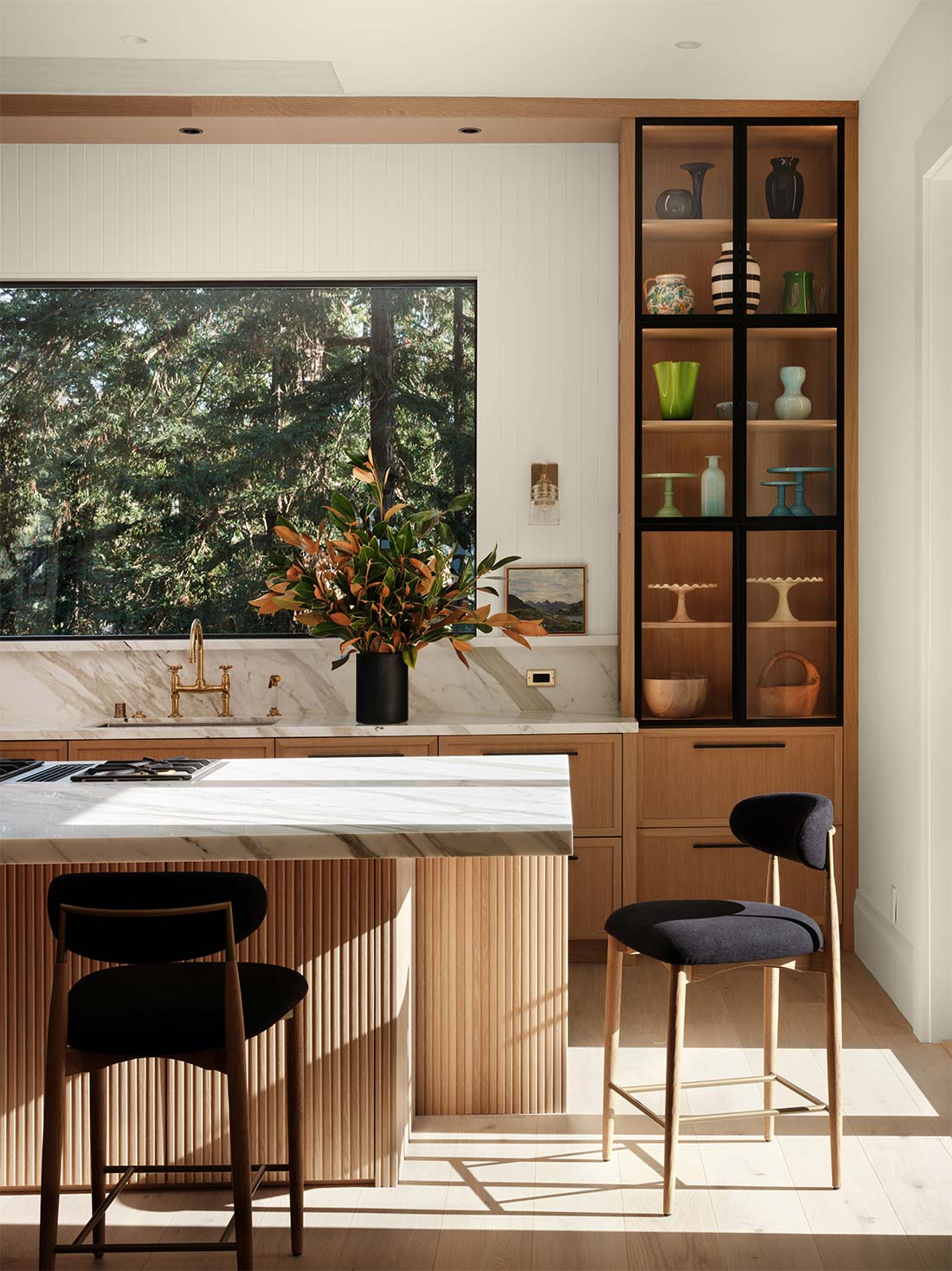 Kitchen Counter Top and Chairs, interior