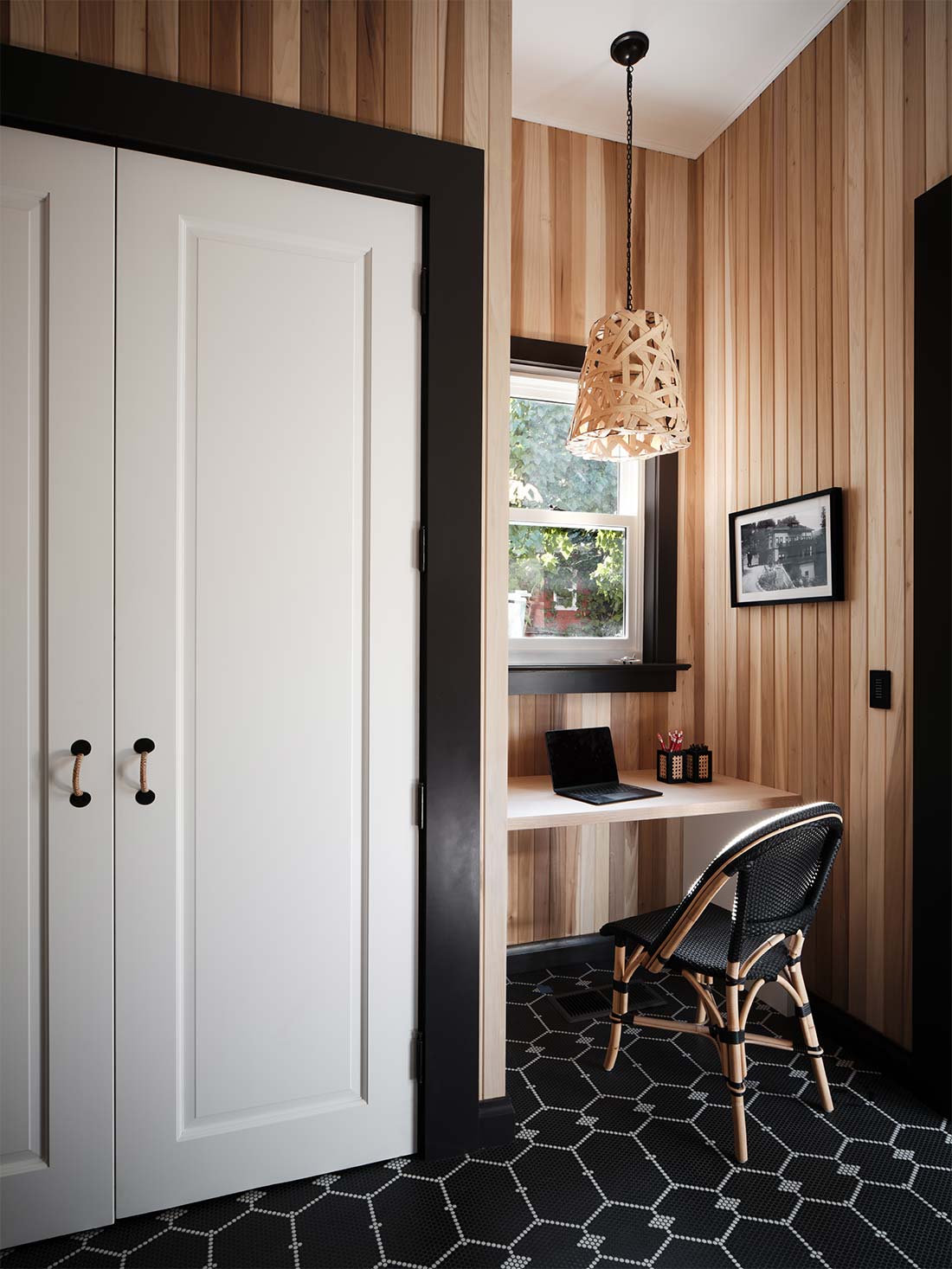 Mudroom Small Desk and Closet, Detail, interior